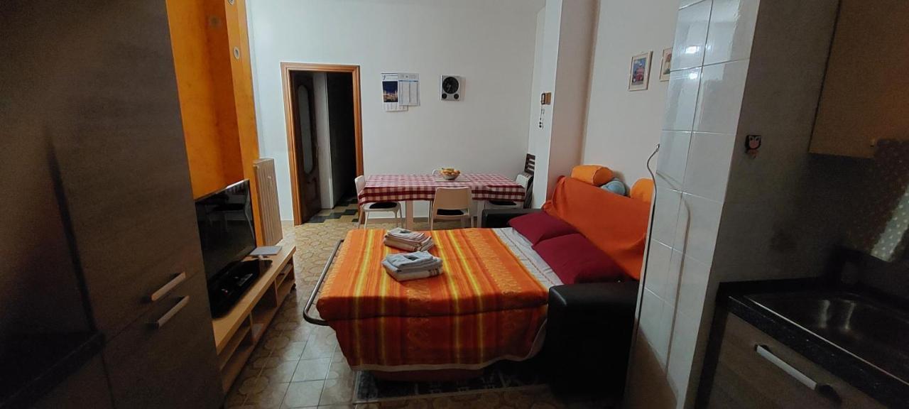 Casa Dei Nonni - Comodo Metro E Stadio Juve Apartment Turin